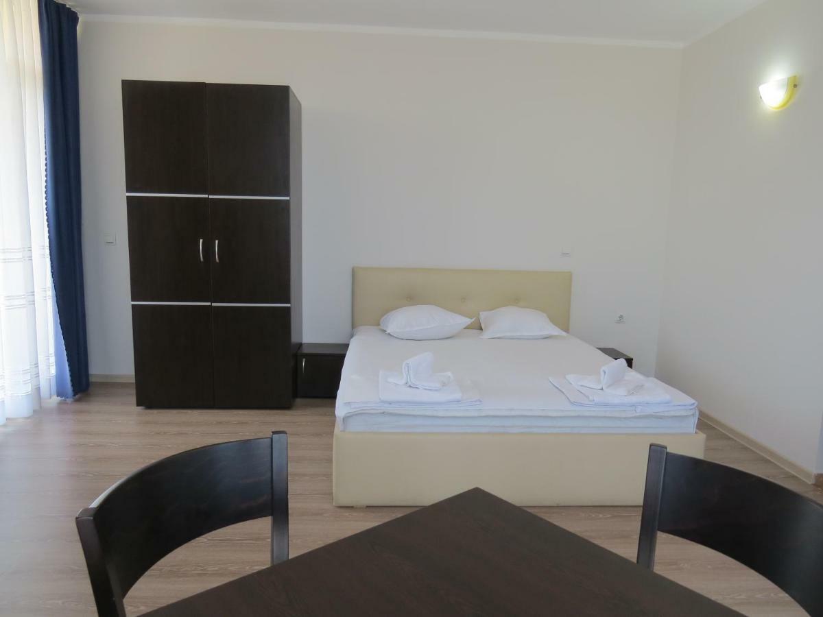 Royal Beach Hotel Sozopol Exterior photo